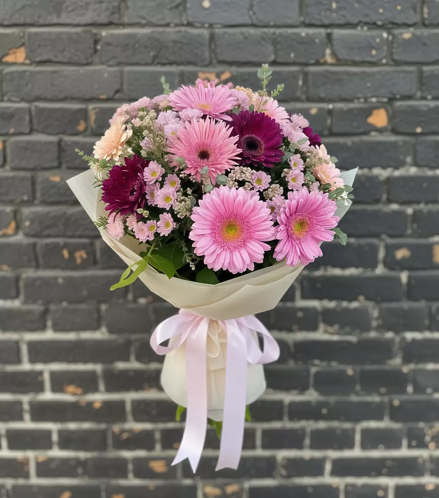 Букет цветов из: Герберы и Хризантемы в Дмитровское
