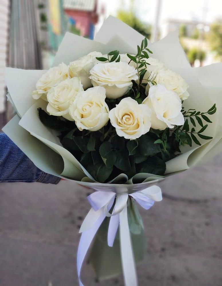 Букет Белые розы Проуд в Дмитровское