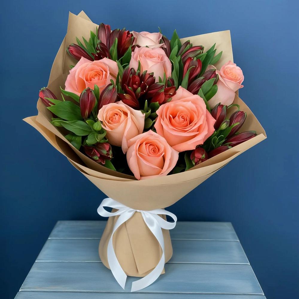 Букет цветов из: Розы и Альстромерии в Дмитровское