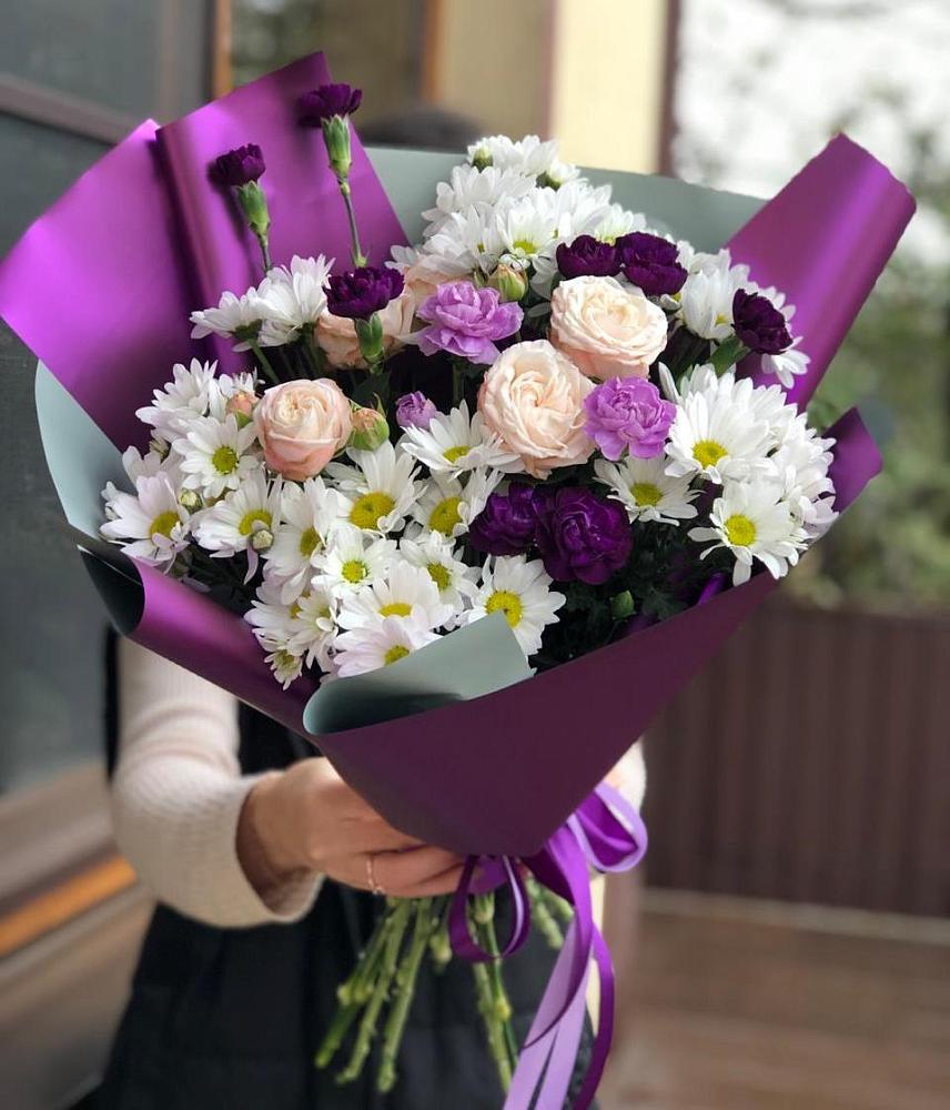 Букет цветов из: Хризантемы, Гвоздики и Розы в Дмитровское