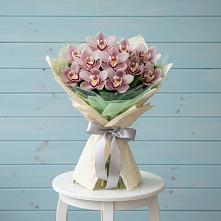 Букет цветов из:  Орхидеи и Розы в Дмитровское