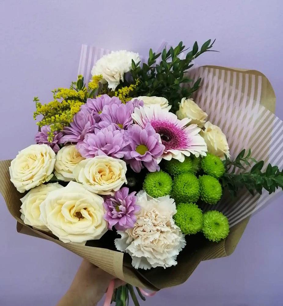 Букет цветов из: Хризантемы, Розы, Гвоздики и Герберы в Дмитровское