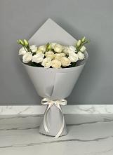 Букет цветов из:  Розы и Лизиантусы в Дмитровское